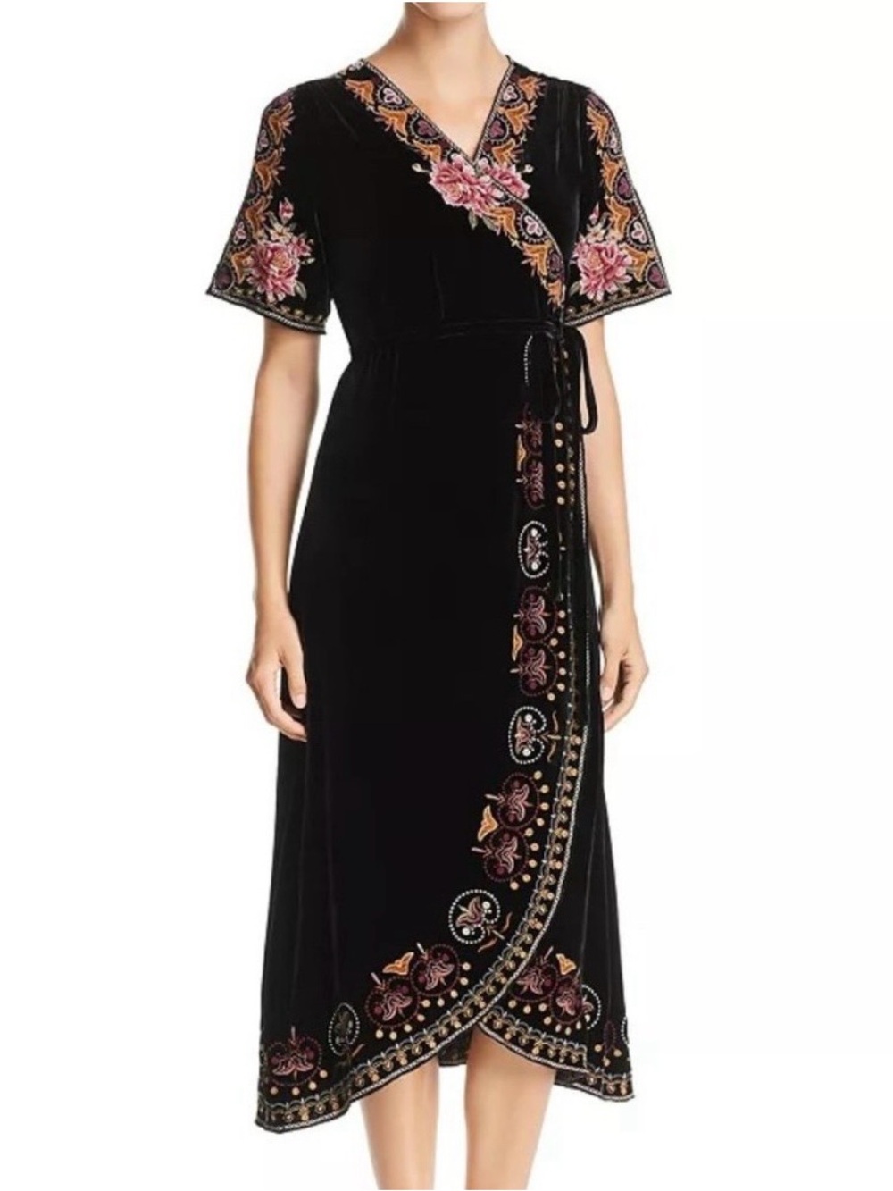 Johnny Was Joanna Velvet
Wrap Dress Black Embroidered Floral Sz Medium - Picture 2 of 10